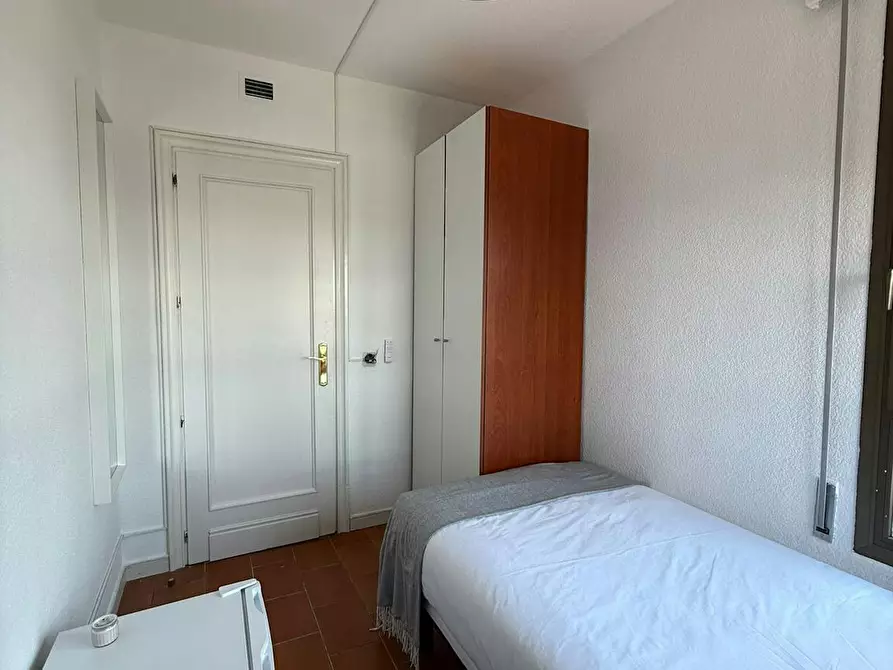 Immagine 2 di Camera in affitto  in Calle de Cardenal Marcelo Spínola a Madrid