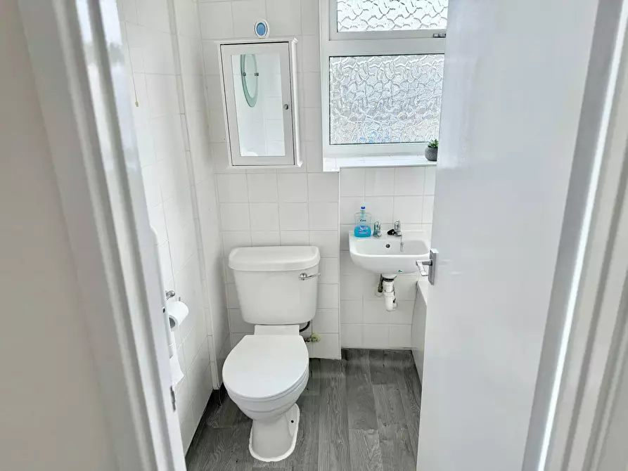 Immagine 7 di Appartamento in affitto  in Shalcross Drive a Broxbourne