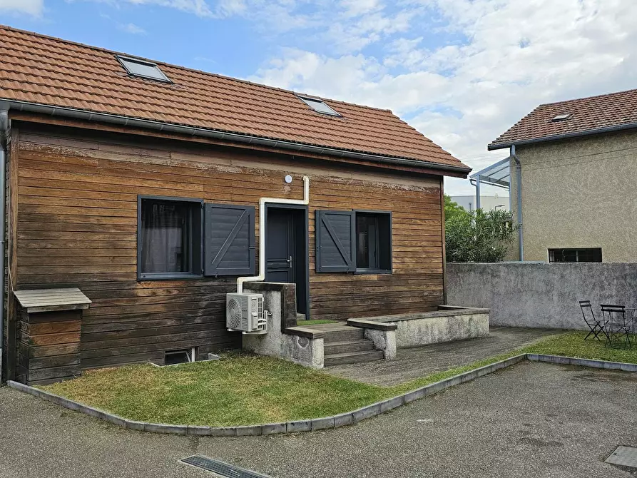 Immagine 10 di Casa indipendente in affitto  in Chemin de Revaison a Saint-Priest