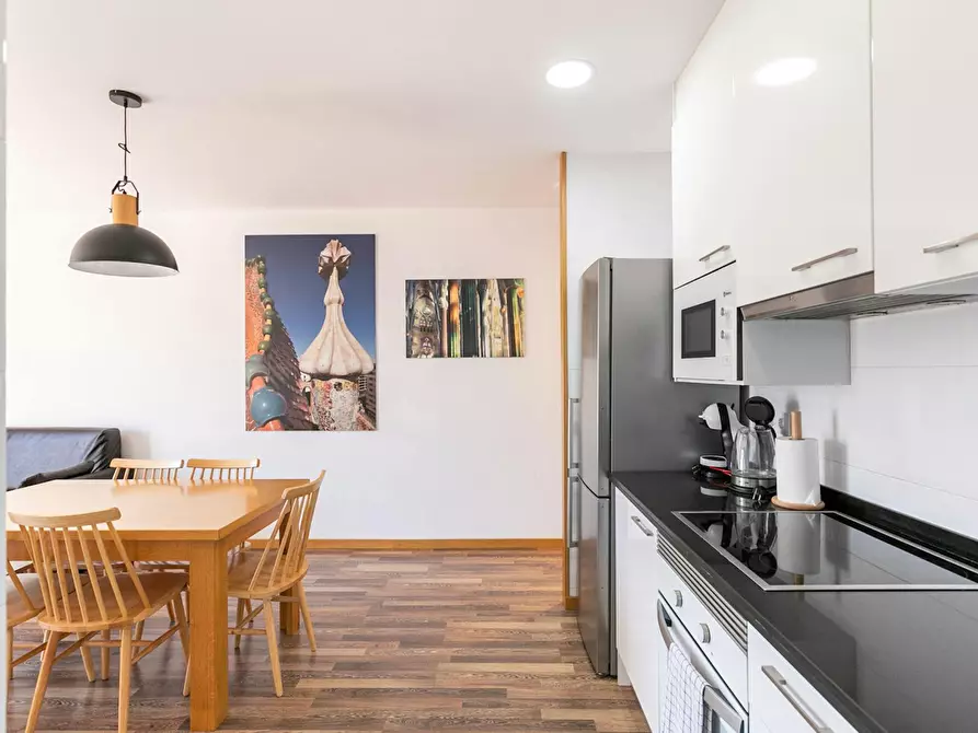 Immagine 9 di Appartamento in affitto  in Avinguda de Gaudí a Barcelona
