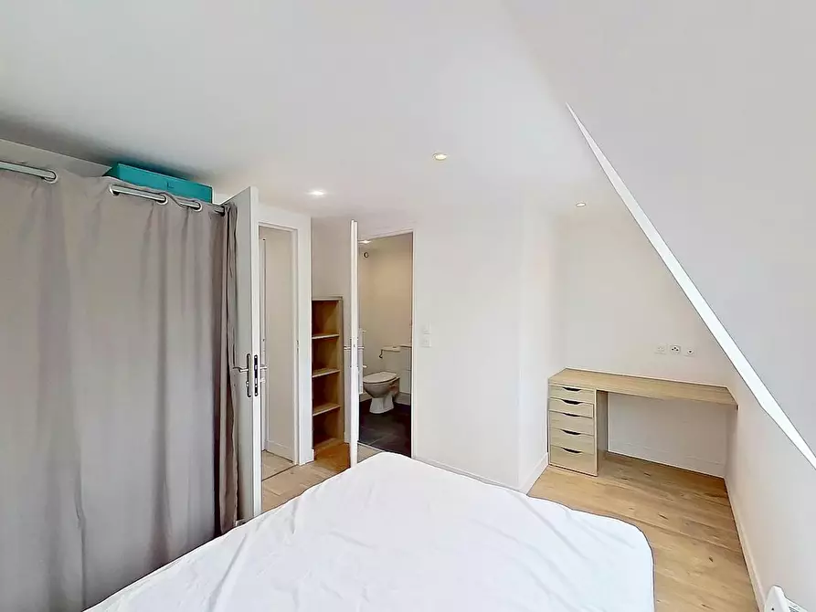 Immagine 2 di Camera in affitto  in Rue de Saint-Quentin a Roubaix