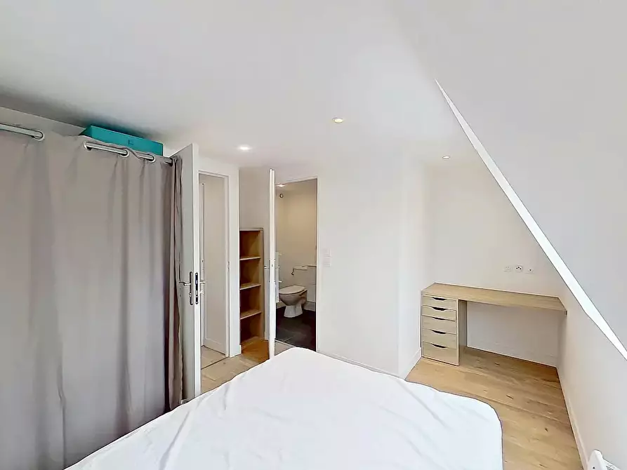 Immagine 2 di Camera in affitto  in Rue de Saint-Quentin a Roubaix