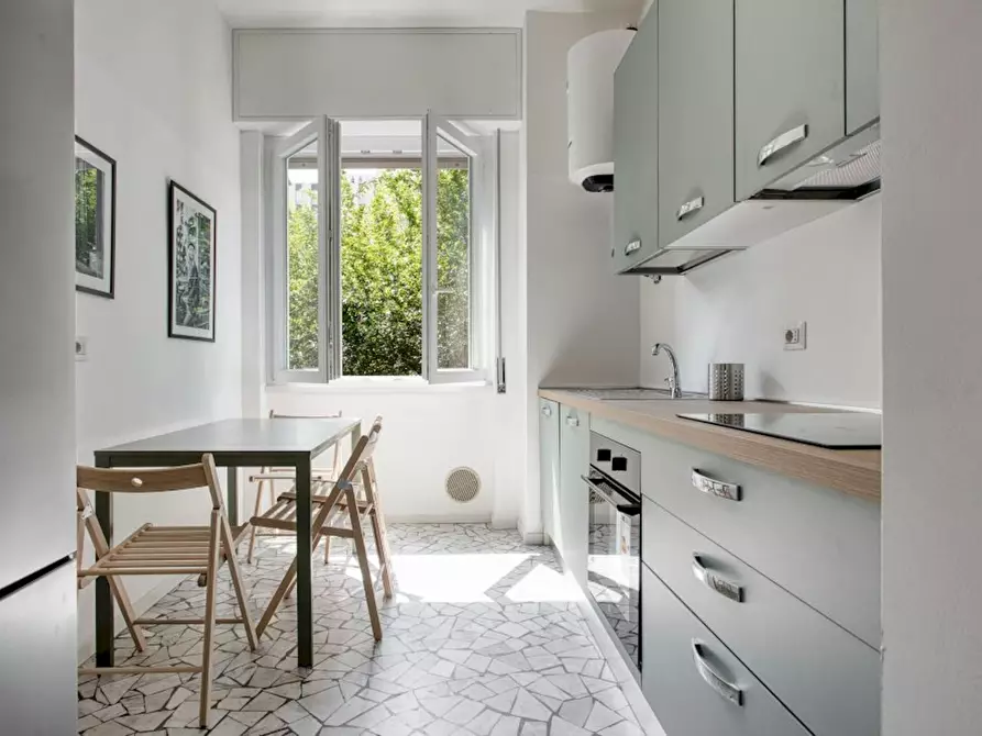 Immagine 4 di Camera in affitto  in Via Maniago a Milano