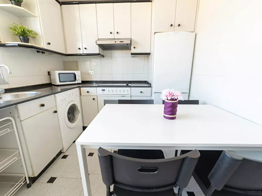 Immagine 10 di Camera in affitto  in Deustuibarra a Bilbao