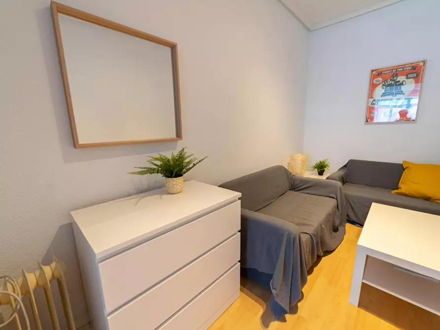 Immagine 8 di Camera in affitto  in Deustuibarra a Bilbao