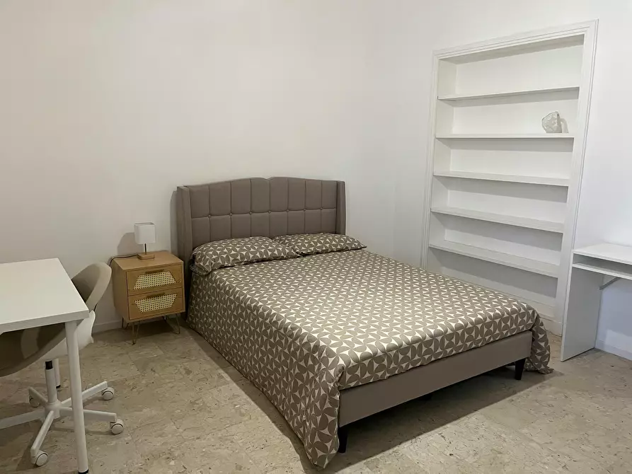 Immagine 4 di Camera in affitto  in Via Imperia a Roma