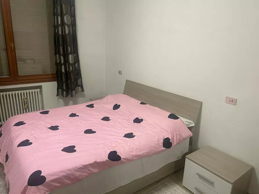 Immagine 1 di Camera in affitto  in Via Manzoni a Montegrotto Terme