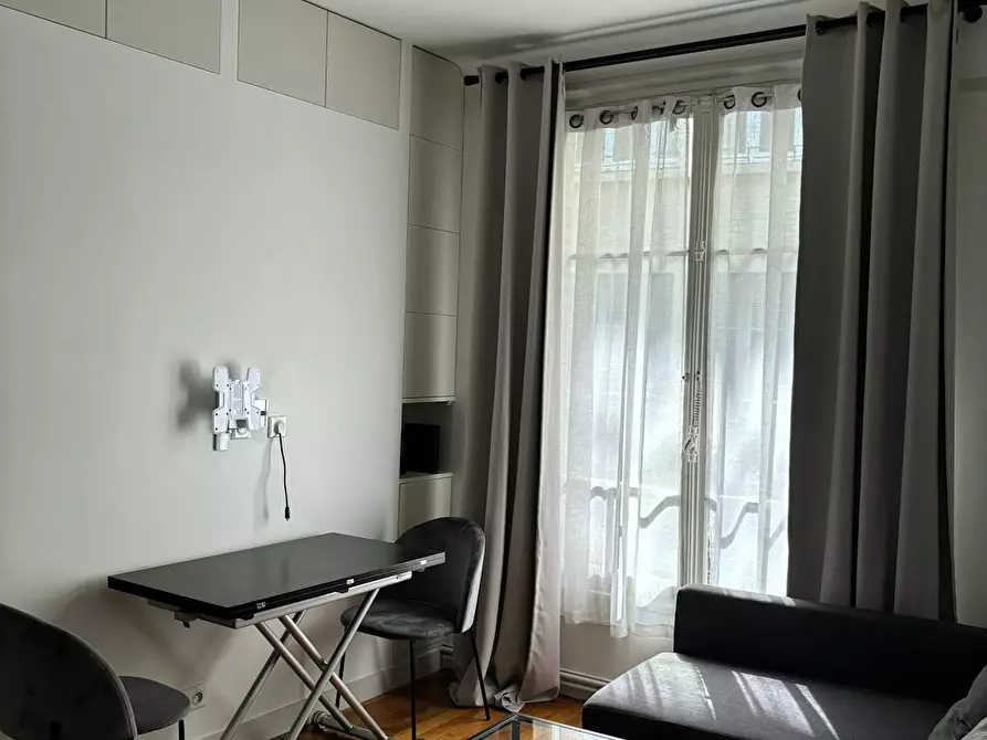 Immagine 3 di Appartamento in affitto  in Rue George Sand a Paris 16