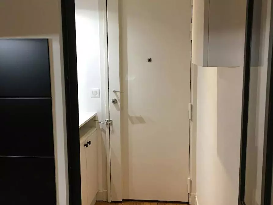 Immagine 10 di Appartamento in affitto  in Rue George Sand a Paris 16