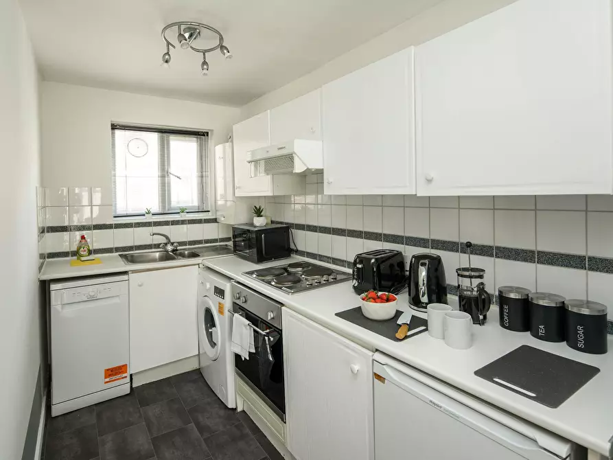 Immagine 9 di Appartamento in affitto  in Whites Grounds a Camberwell