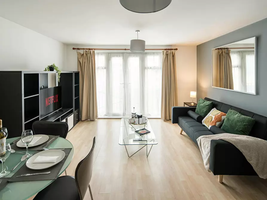 Immagine 2 di Appartamento in affitto  in Whites Grounds a Camberwell