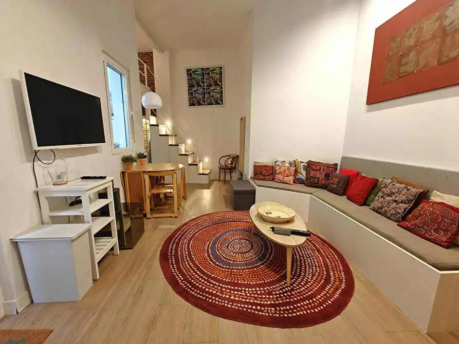 Immagine 1 di Appartamento in affitto  in Calle de las Delicias a Madrid