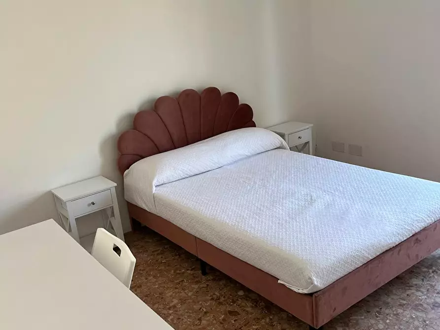 Immagine 6 di Camera in affitto  in Via Imperia a Roma