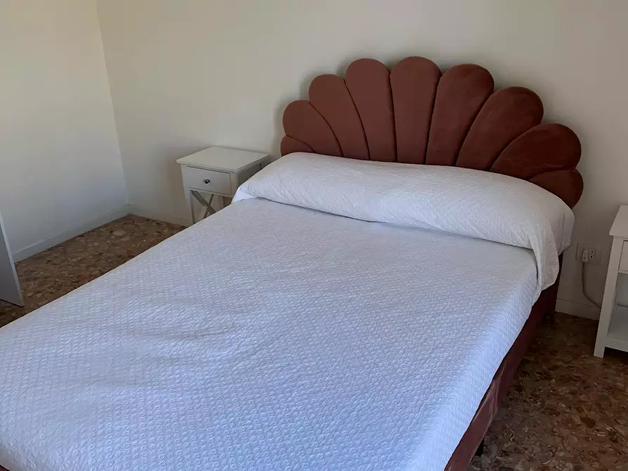 Immagine 3 di Camera in affitto  in Via Imperia a Roma