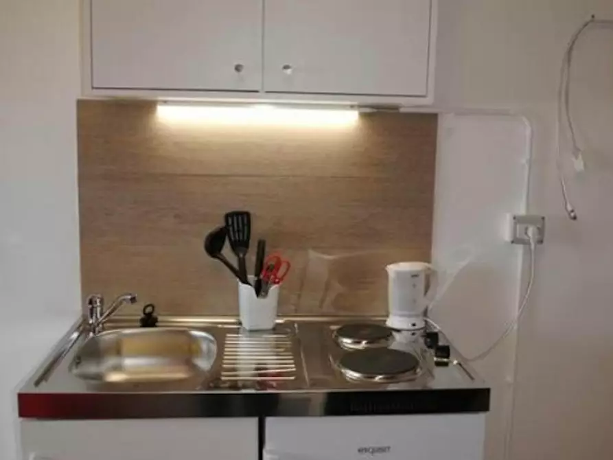 Immagine 9 di Appartamento in affitto  in Viale Principe Amedeo a Rimini