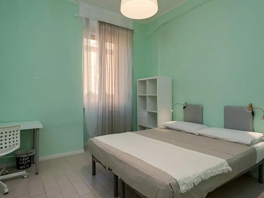 Immagine 5 di Camera in affitto  in Via Conte di Carmagnola a Roma
