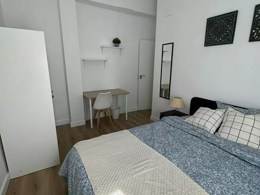 Immagine 4 di Camera in affitto  in Avinguda Dos de Maig a Aldaia