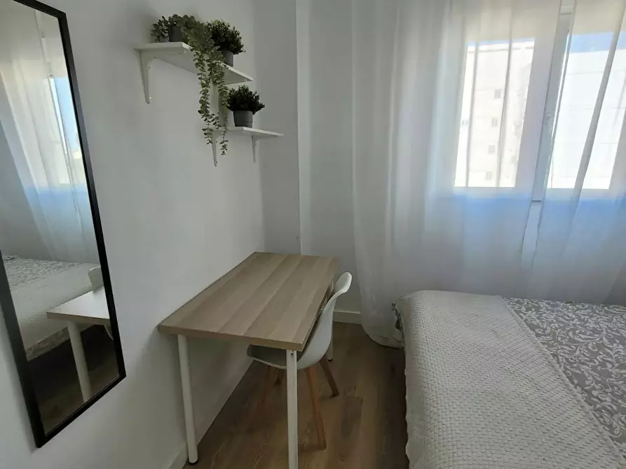 Immagine 8 di Camera in affitto  in Avinguda Dos de Maig a Aldaia
