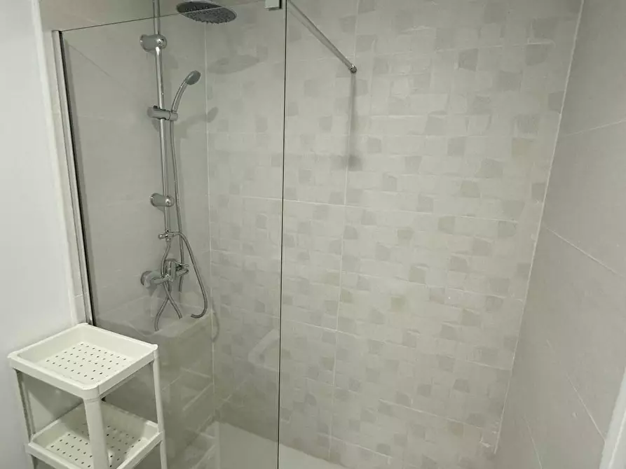 Immagine 8 di Camera in affitto  in Avinguda Dos de Maig a Aldaia