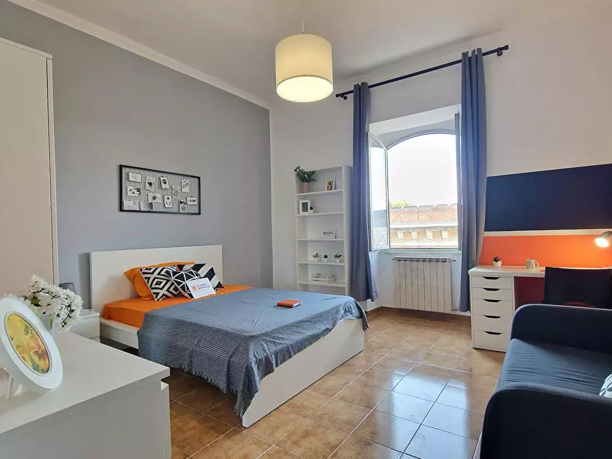Immagine 5 di Camera in affitto  in Via Aleardo Aleardi a Roma