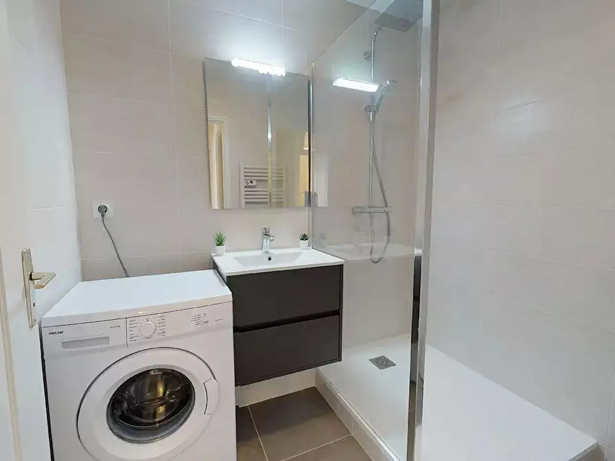 Immagine 10 di Camera in affitto  in Rue Lafontaine a Villeurbanne