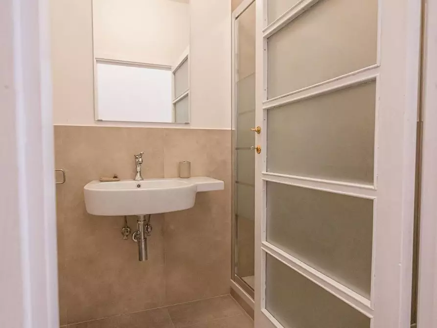 Immagine 4 di Appartamento in affitto  in Borgo degli Albizi a Firenze