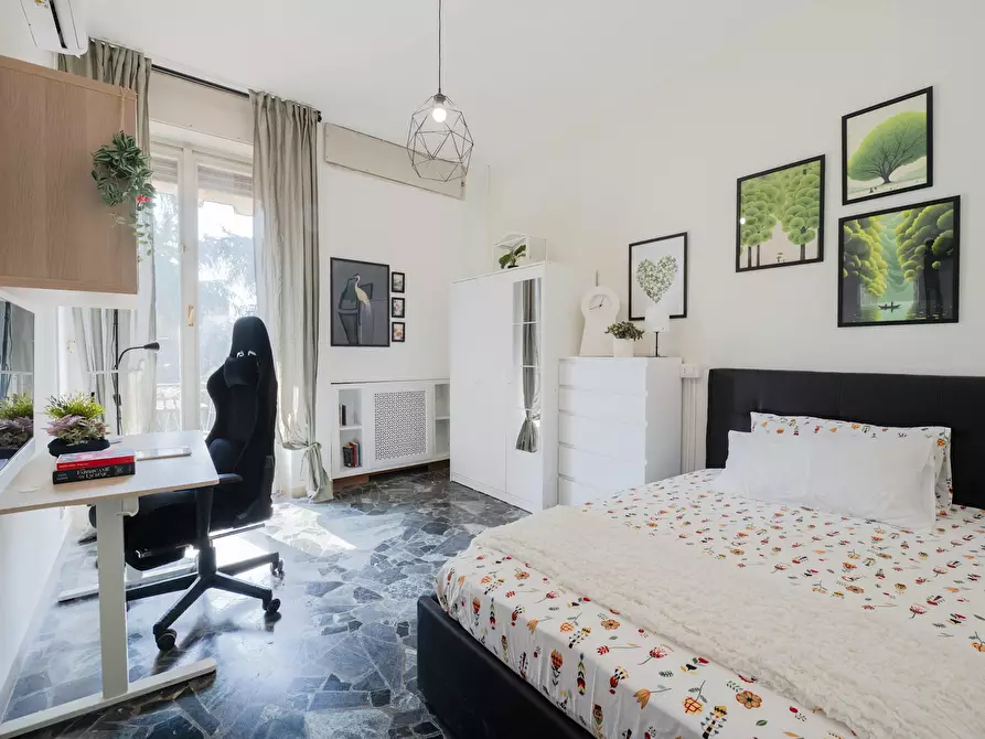 Immagine 1 di Camera in affitto  in Viale Francesco Restelli a Milano