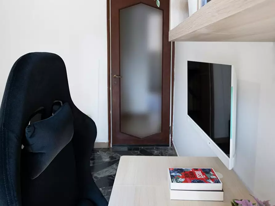 Immagine 9 di Camera in affitto  in Viale Francesco Restelli a Milano