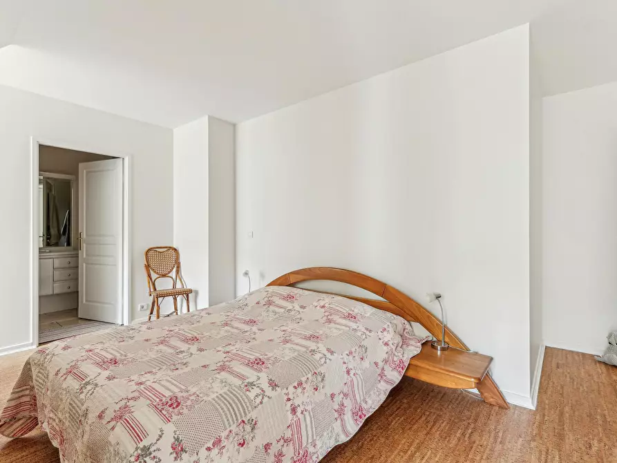 Immagine 8 di Appartamento in affitto  in Rue Dombasle a Paris