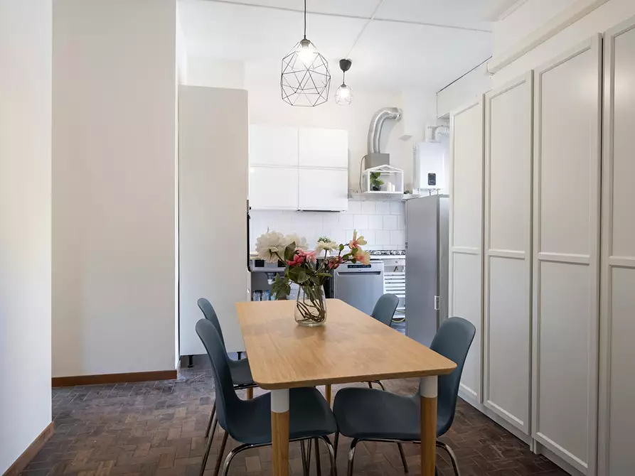 Immagine 8 di Camera in affitto  in Viale Francesco Restelli a Milano