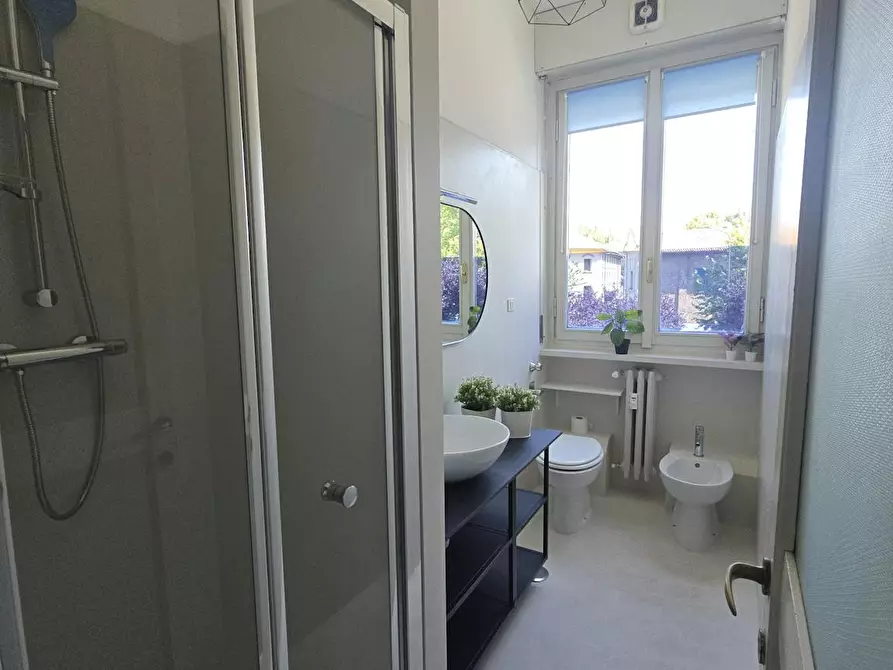 Immagine 10 di Camera in affitto  in Viale Francesco Restelli a Milano