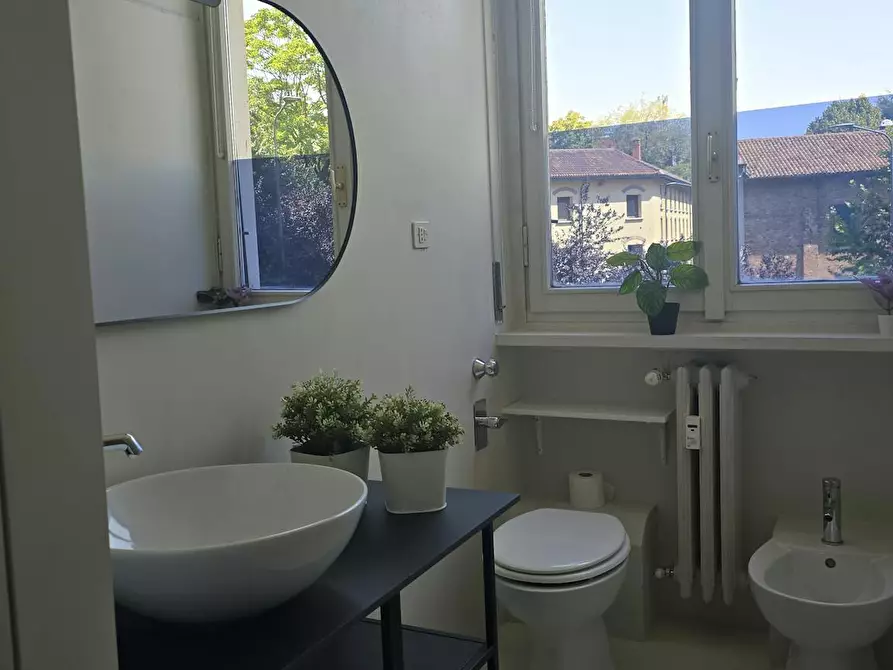 Immagine 8 di Camera in affitto  in Viale Francesco Restelli a Milano