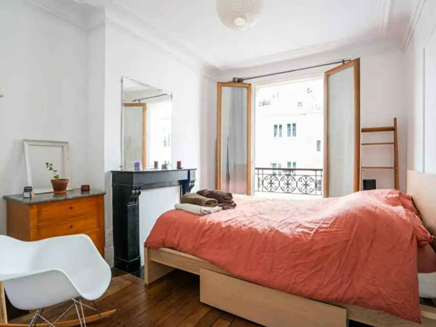 Immagine 4 di Appartamento in affitto  in Rue Pierre l'Ermite a Paris 18