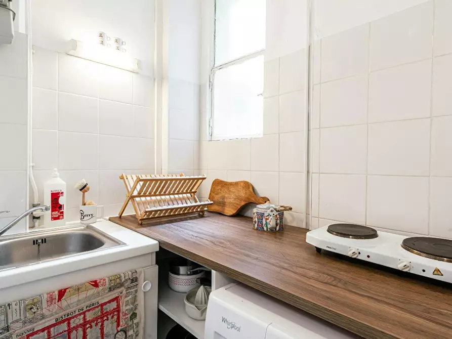 Immagine 7 di Appartamento in affitto  in Rue Pierre l'Ermite a Paris 18