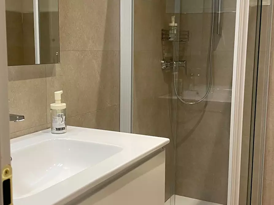 Immagine 6 di Camera in affitto  in Corso Vittorio Emanuele II a Torino