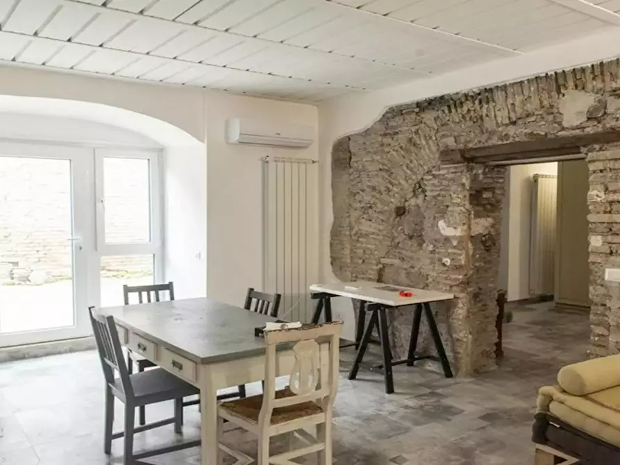 Immagine 5 di Appartamento in affitto  in Via della Marrana a Roma