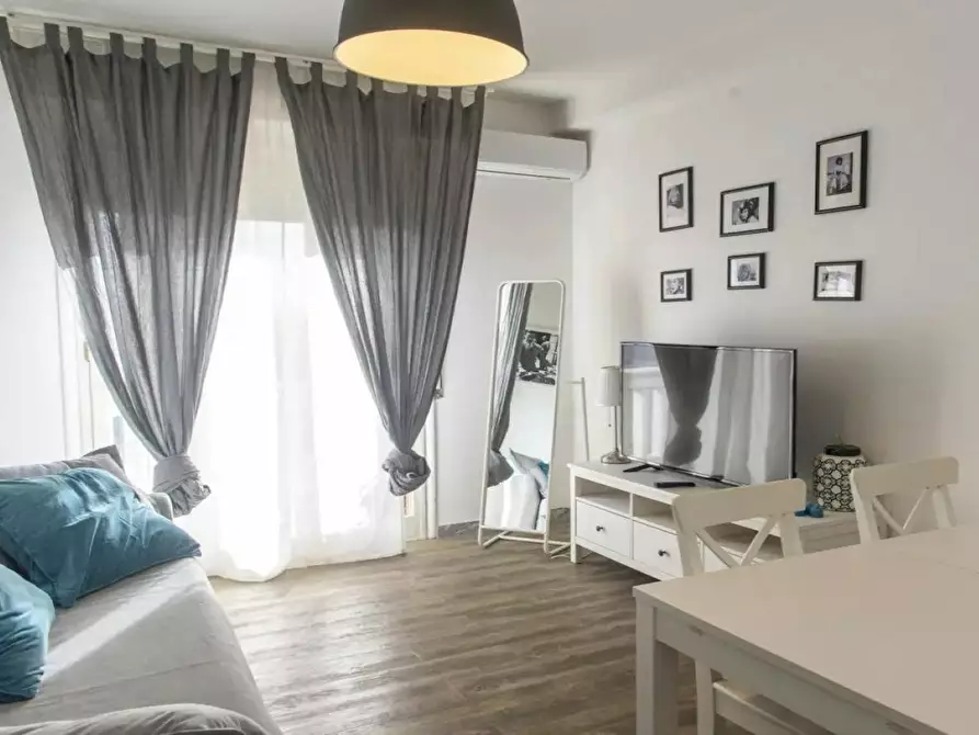 Immagine 2 di Appartamento in affitto  in Via Cesare Baronio a Roma