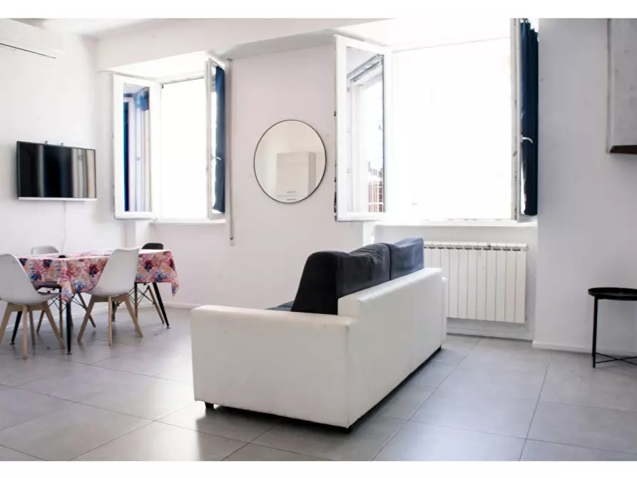 Immagine 5 di Appartamento in affitto  in Lungomare Paolo Toscanelli a Roma