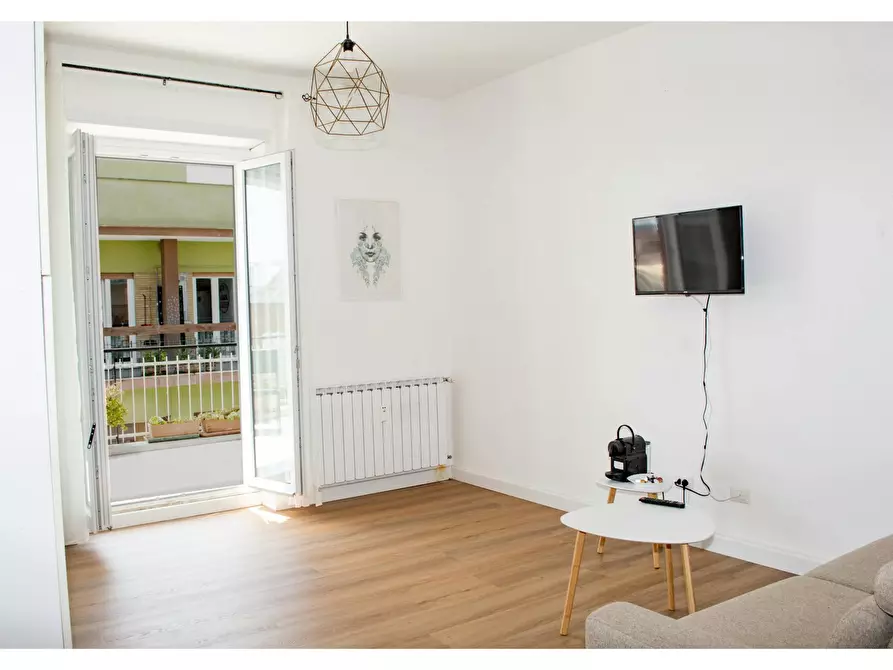 Immagine 2 di Appartamento in affitto  in Via Ludovico de Filippi a Roma