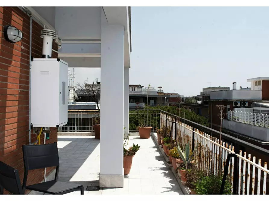 Immagine 8 di Appartamento in affitto  in Via Ludovico de Filippi a Roma