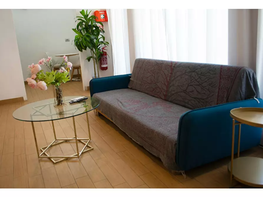 Immagine 2 di Appartamento in affitto  in Corso Duca di Genova a Roma