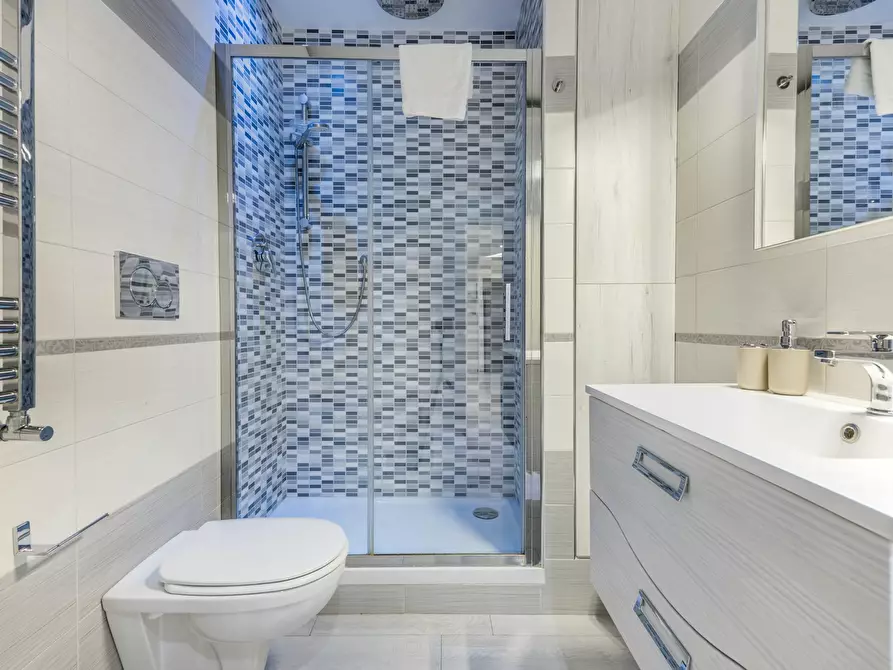 Immagine 8 di Appartamento in affitto  in Via Riccardo Guruzian a Roma