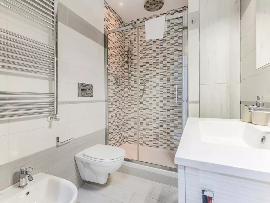 Immagine 10 di Appartamento in affitto  in Via Riccardo Guruzian a Roma