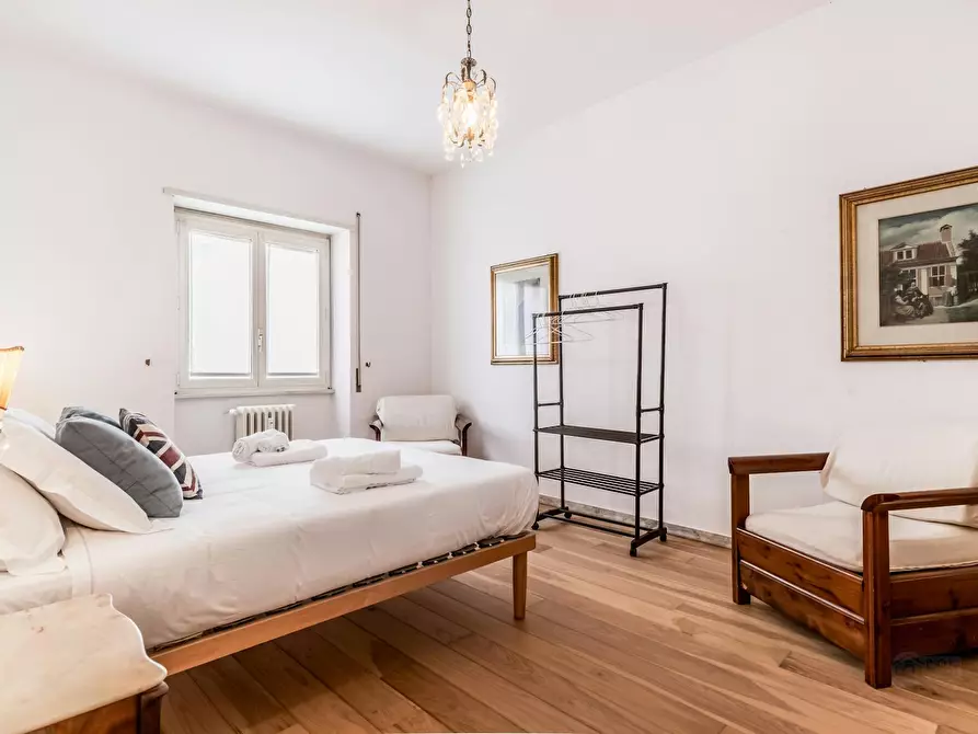 Immagine 1 di Appartamento in affitto  in Via Santa Bernadette a Roma