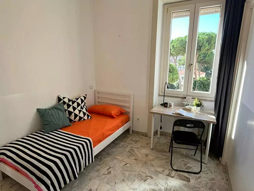 Immagine 1 di Camera in affitto  in Via Grazia Deledda a Cagliari