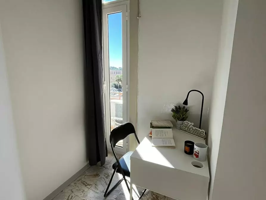 Immagine 4 di Camera in affitto  in Via Grazia Deledda a Cagliari
