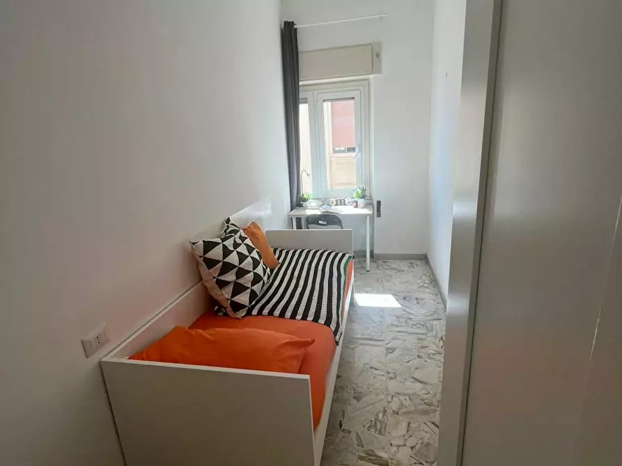 Immagine 5 di Camera in affitto  in Via Grazia Deledda a Cagliari