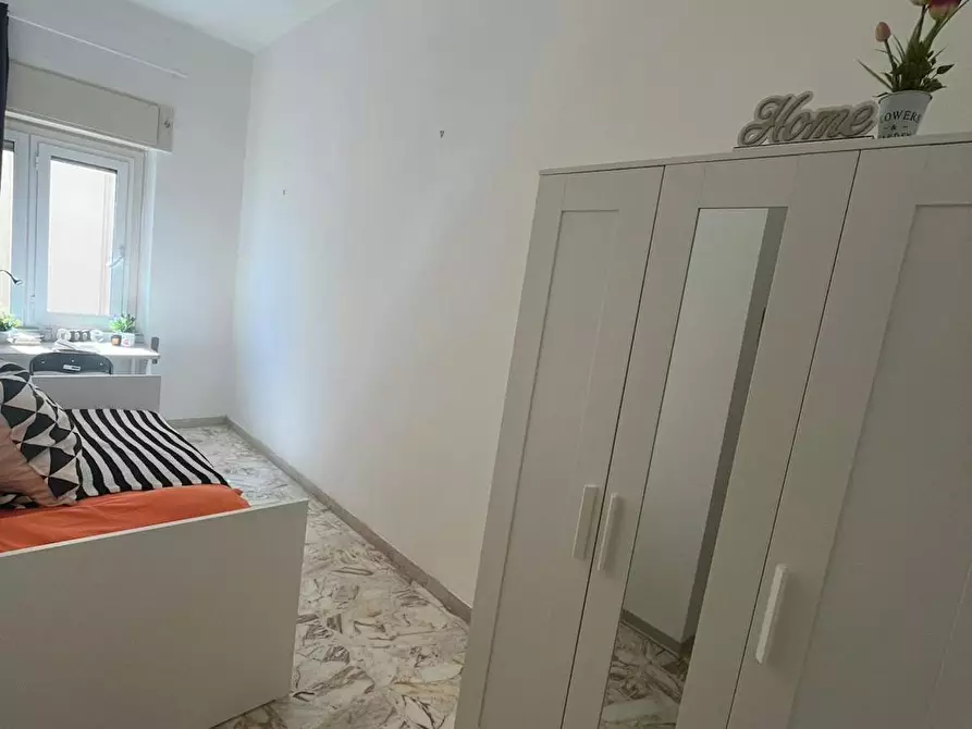 Immagine 3 di Camera in affitto  in Via Grazia Deledda a Cagliari