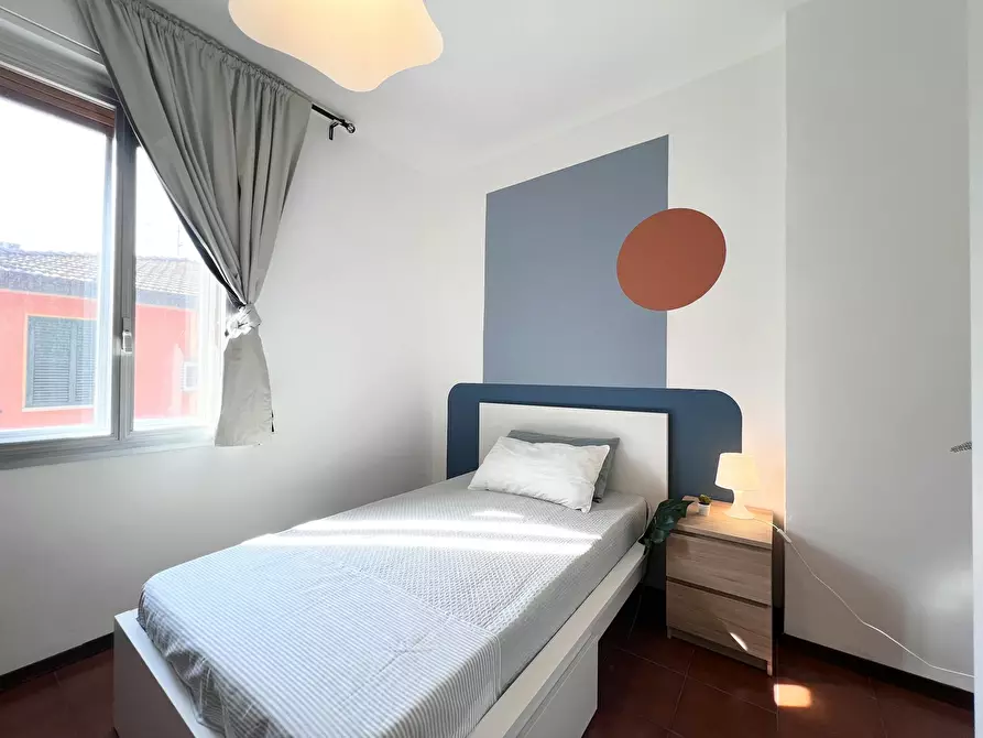 Immagine 8 di Camera in affitto  in Via Severino Ferrari a Bologna