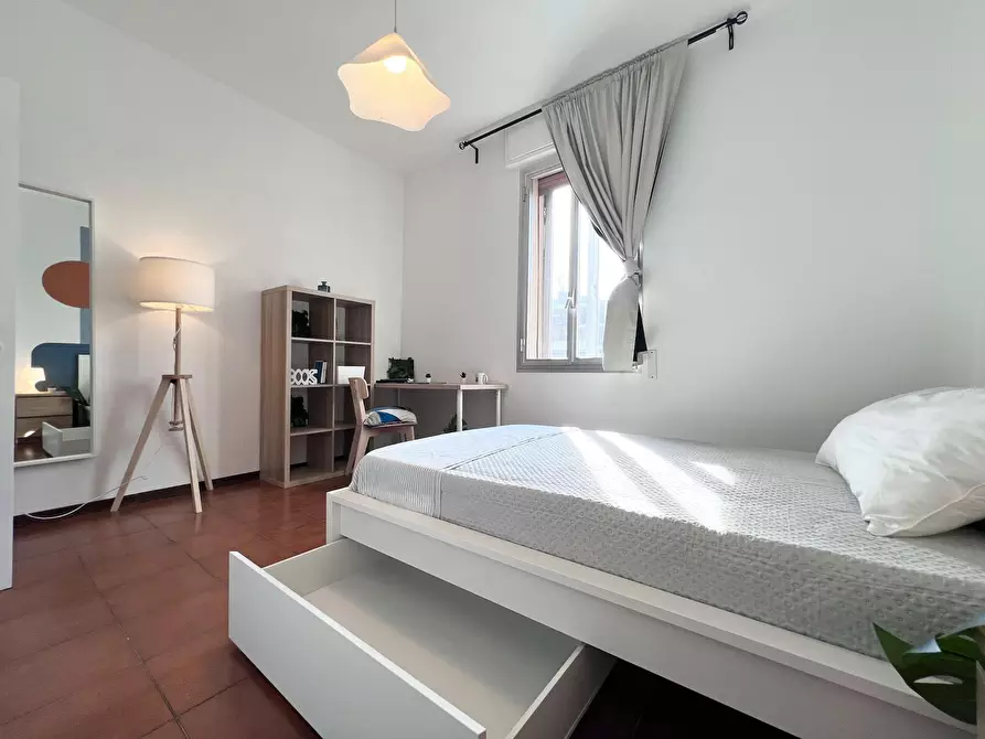 Immagine 6 di Camera in affitto  in Via Severino Ferrari a Bologna